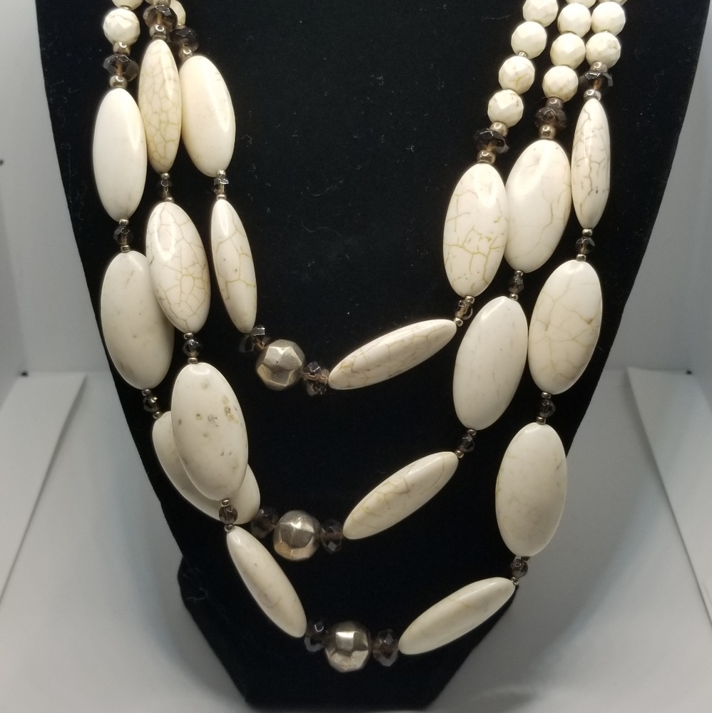 Silpada Howlite Necklace